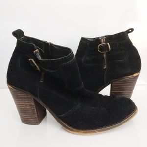 J Brand Suede Ankle boots!